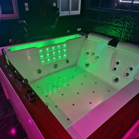 Coquine Avec Jacuzzi Yaospa60 *